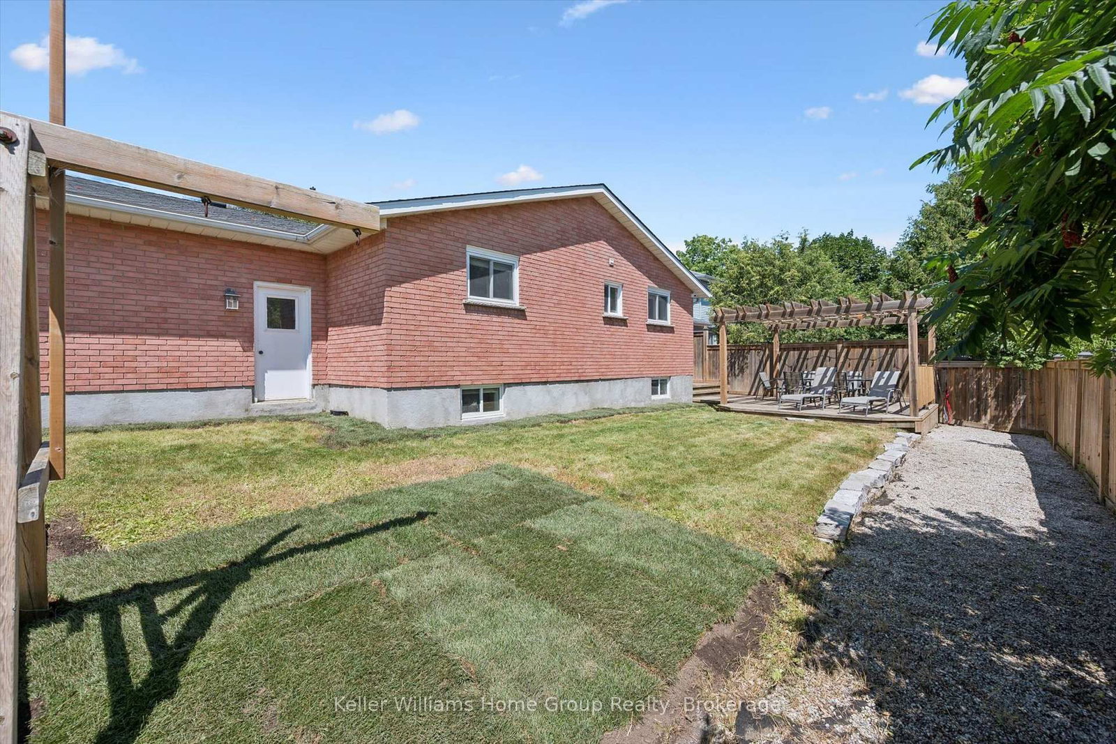 273 Colborne Street • Centre Wellington, ON photo 40
