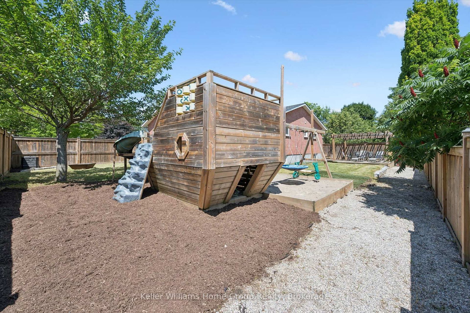 273 Colborne Street • Centre Wellington, ON photo 41