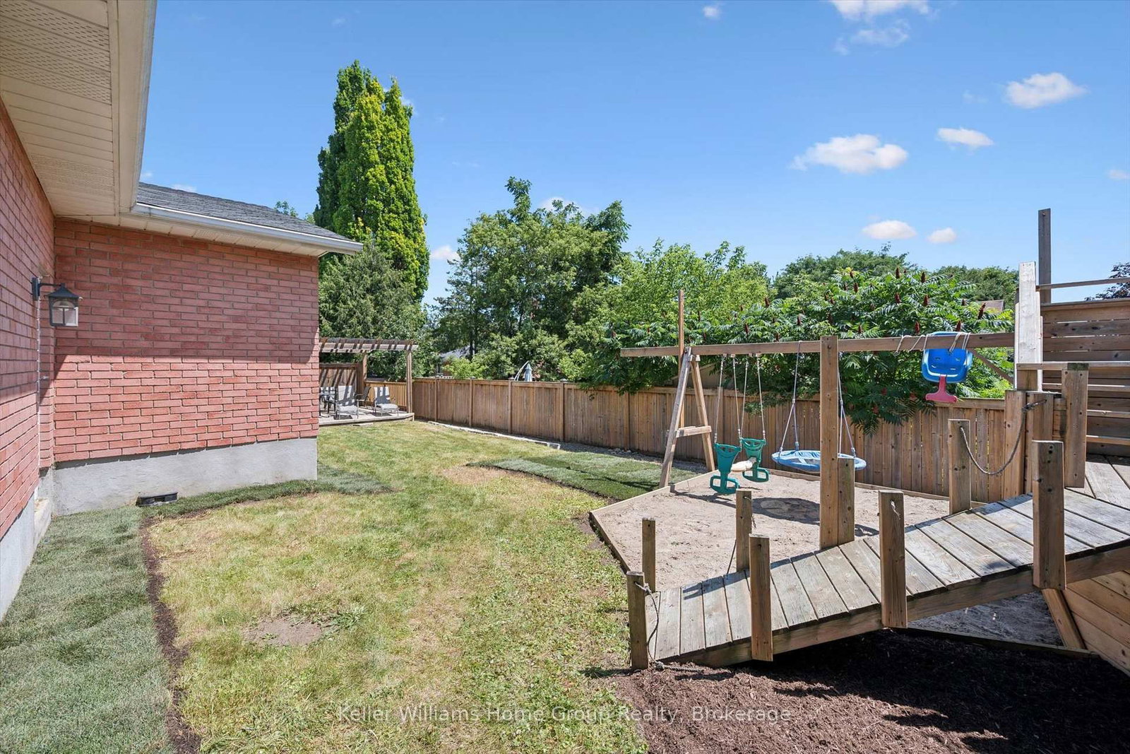 273 Colborne Street • Centre Wellington, ON photo 43