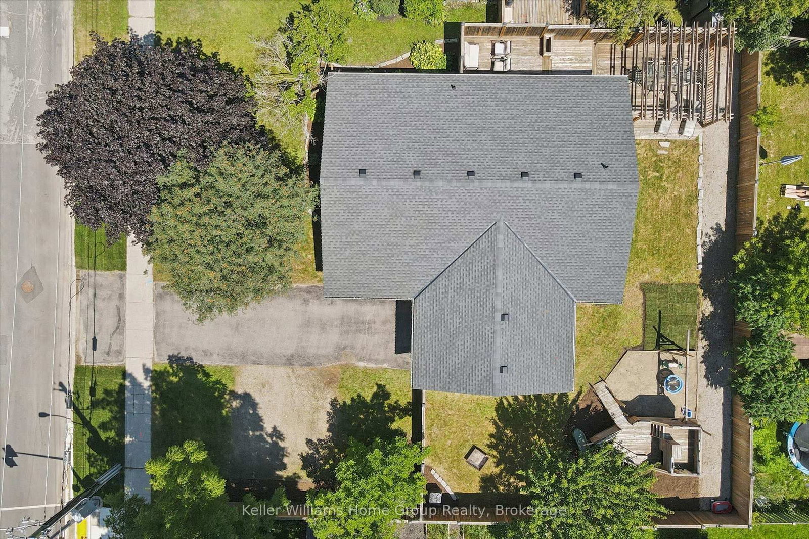 273 Colborne Street • Centre Wellington, ON photo 46