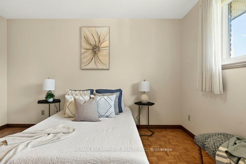 118 POTTRUFF Road S • Hamilton, ON photo 20