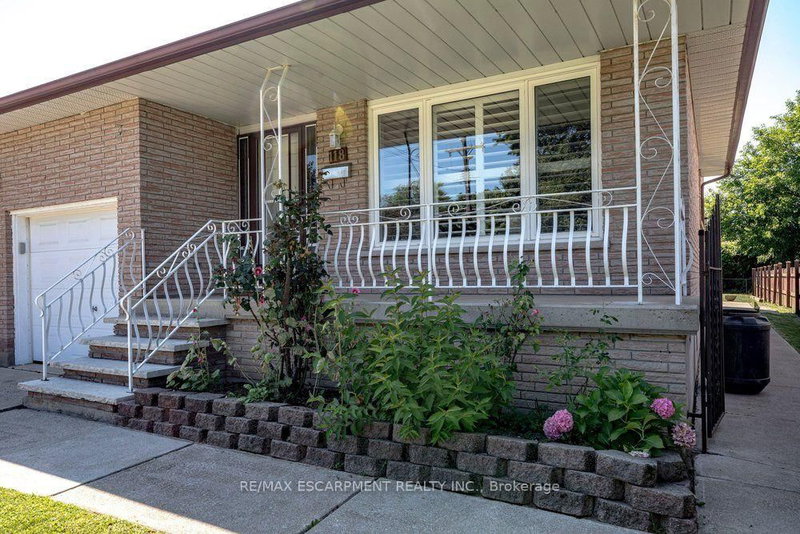 118 POTTRUFF Road S