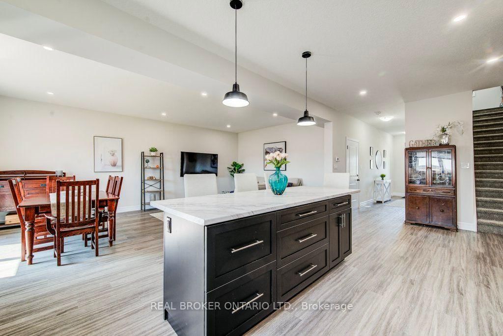 654 Wray Avenue S • North Perth, ON photo 16