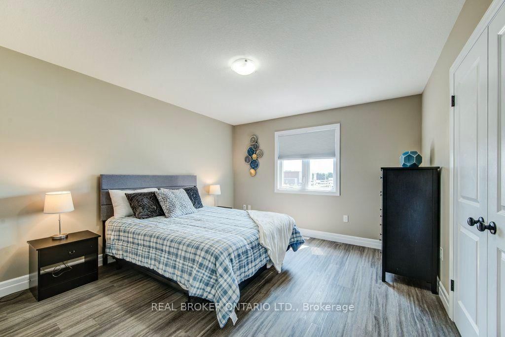654 Wray Avenue S • North Perth, ON photo 32