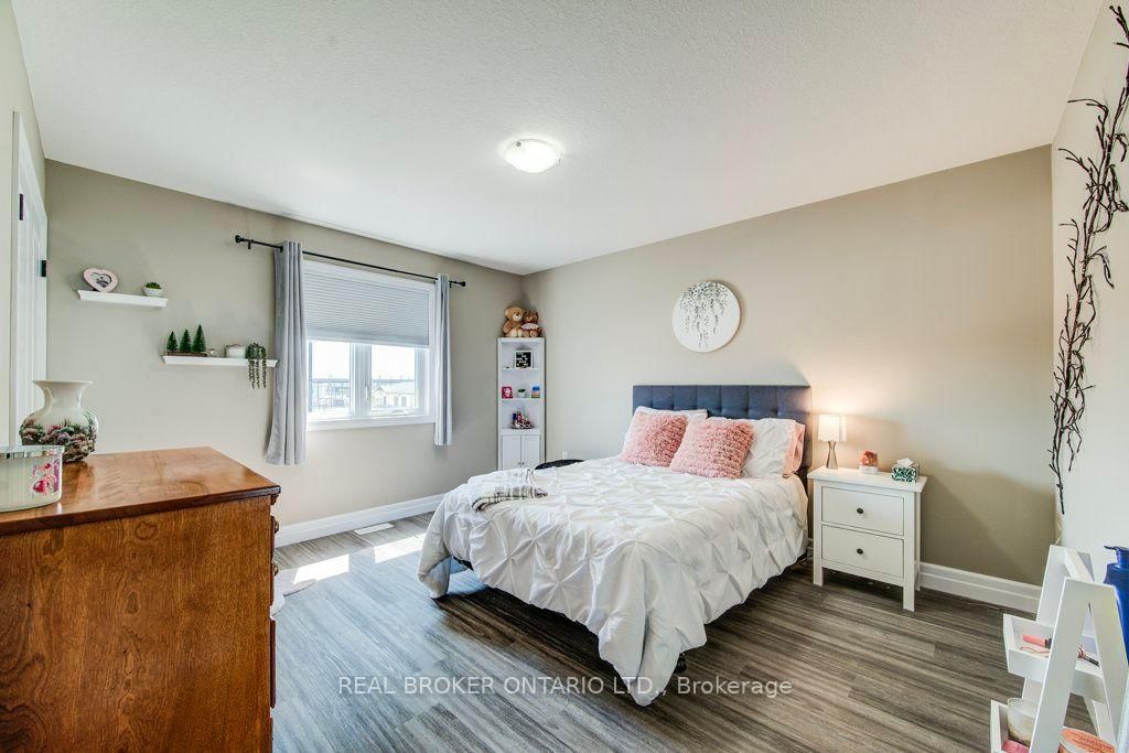 654 Wray Avenue S • North Perth, ON photo 33