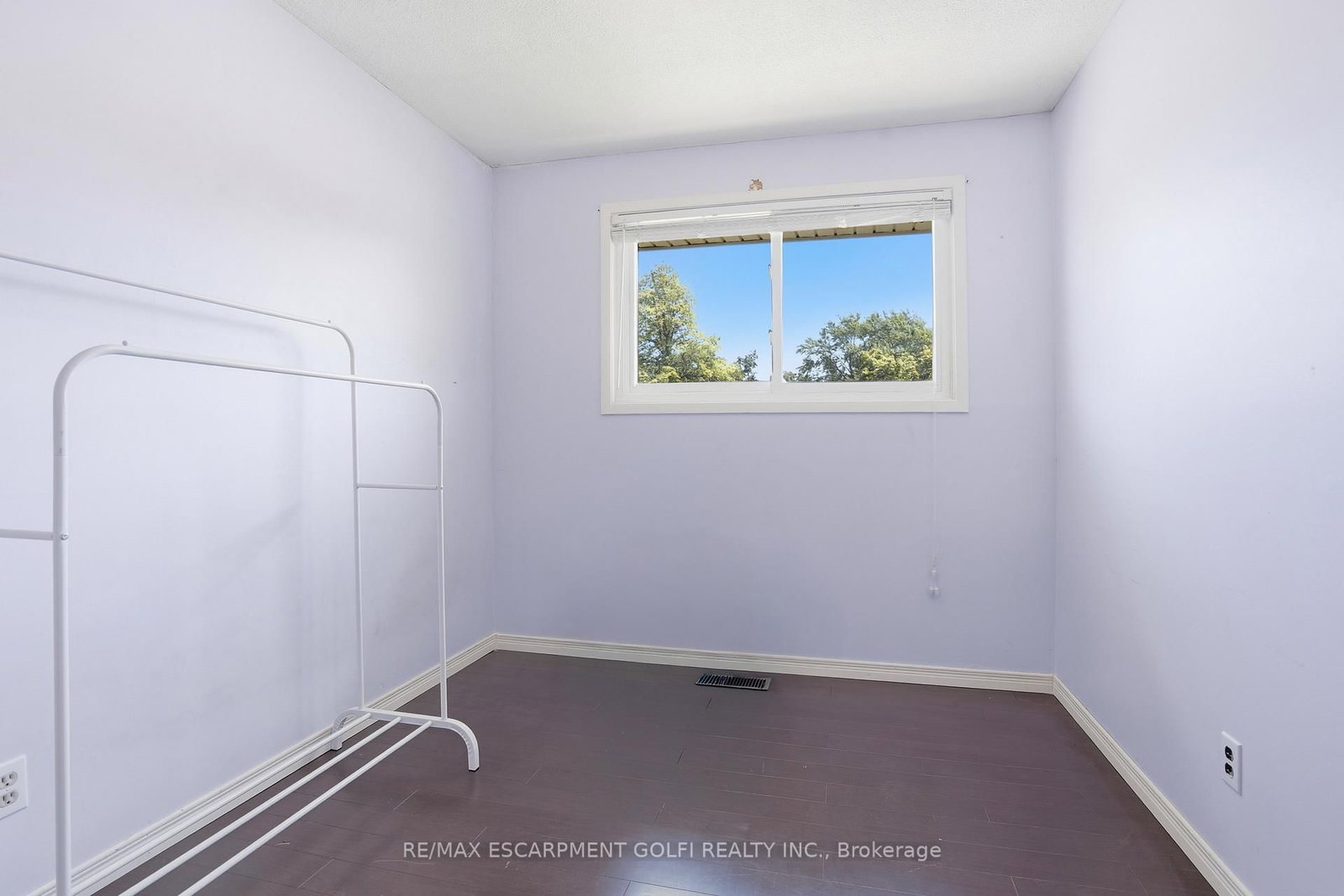20 Nottingham Court • Welland, ON photo 10