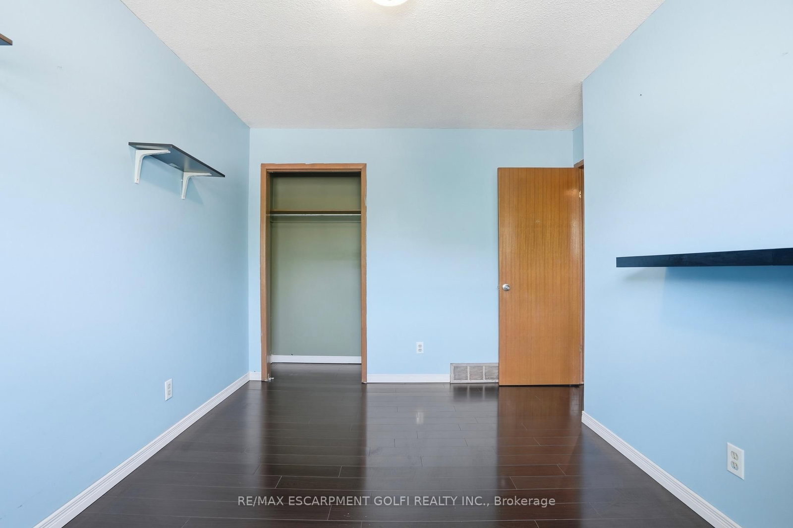 20 Nottingham Court • Welland, ON photo 12