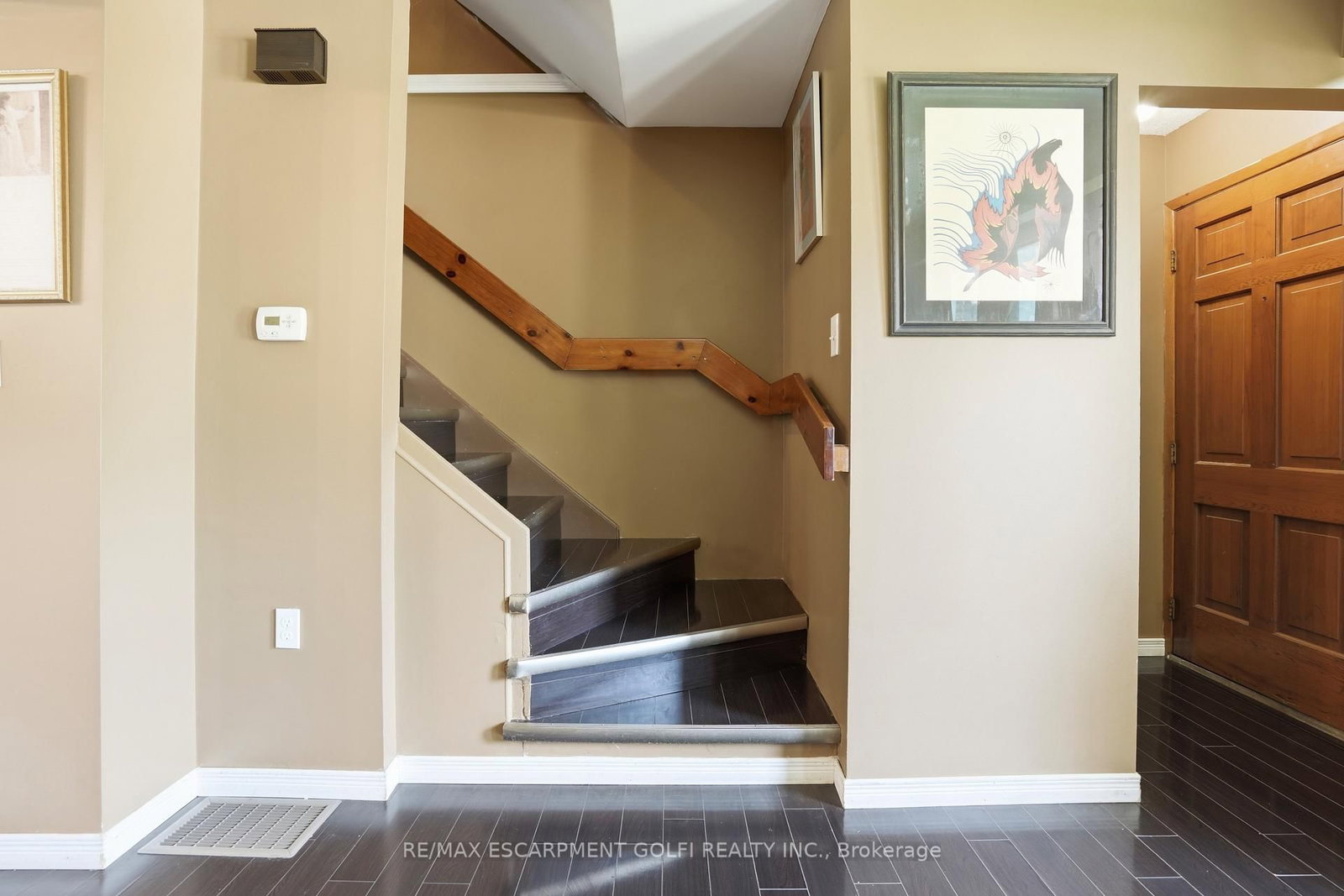 20 Nottingham Court • Welland, ON photo 6