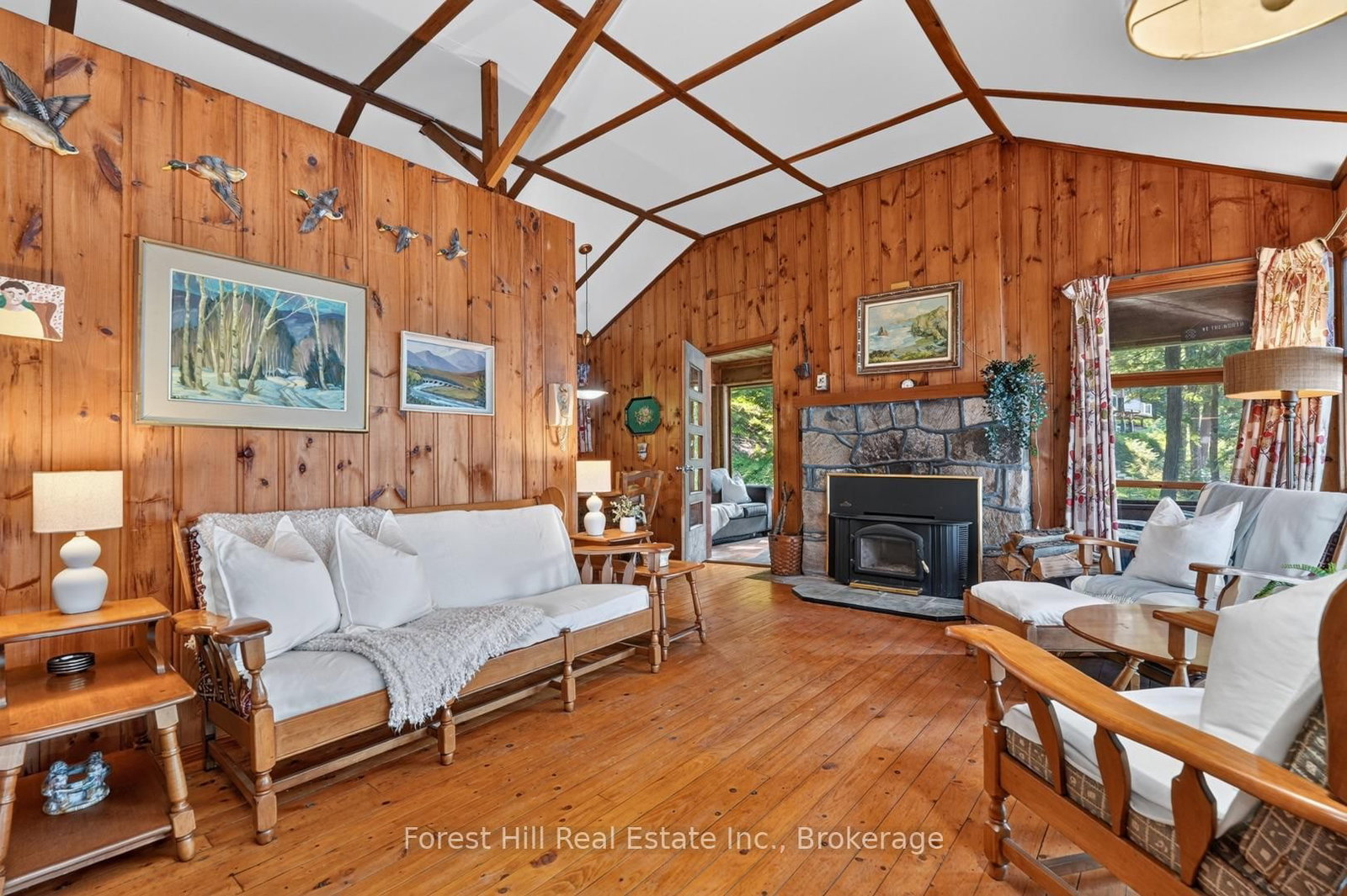 1110 Joseph Tapley Road • Lake of Bays, ON photo 10