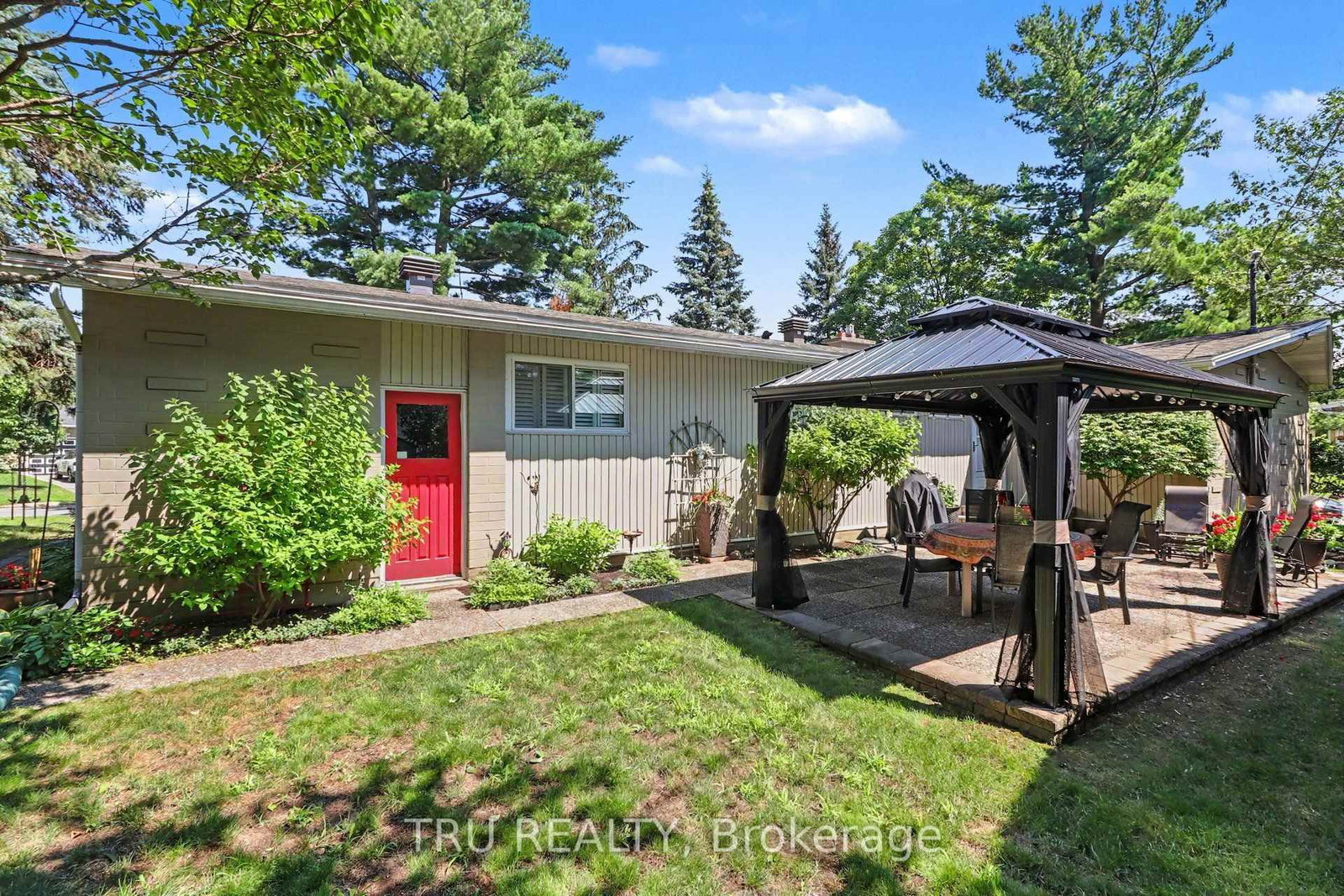 1174 Cameo Drive • Ottawa, ON photo 35
