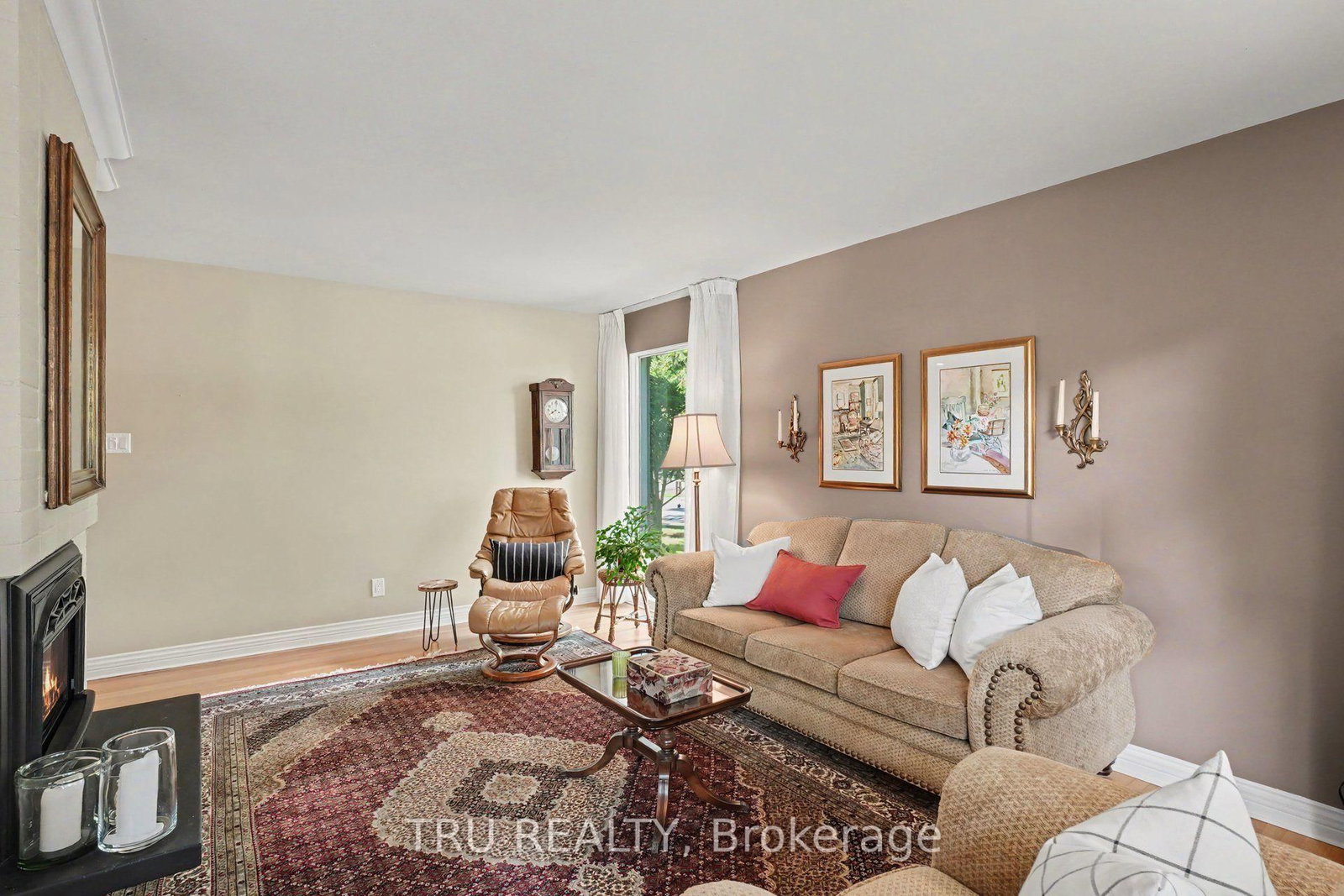 1174 Cameo Drive • Ottawa, ON photo 9