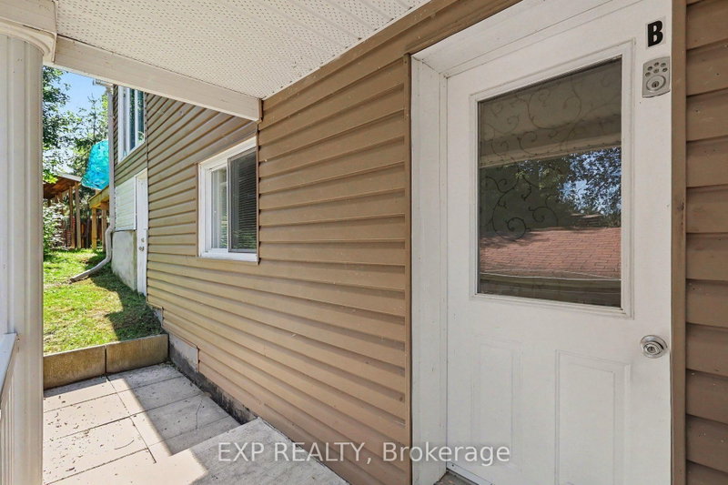 Unit B - 2055 Victoria Street