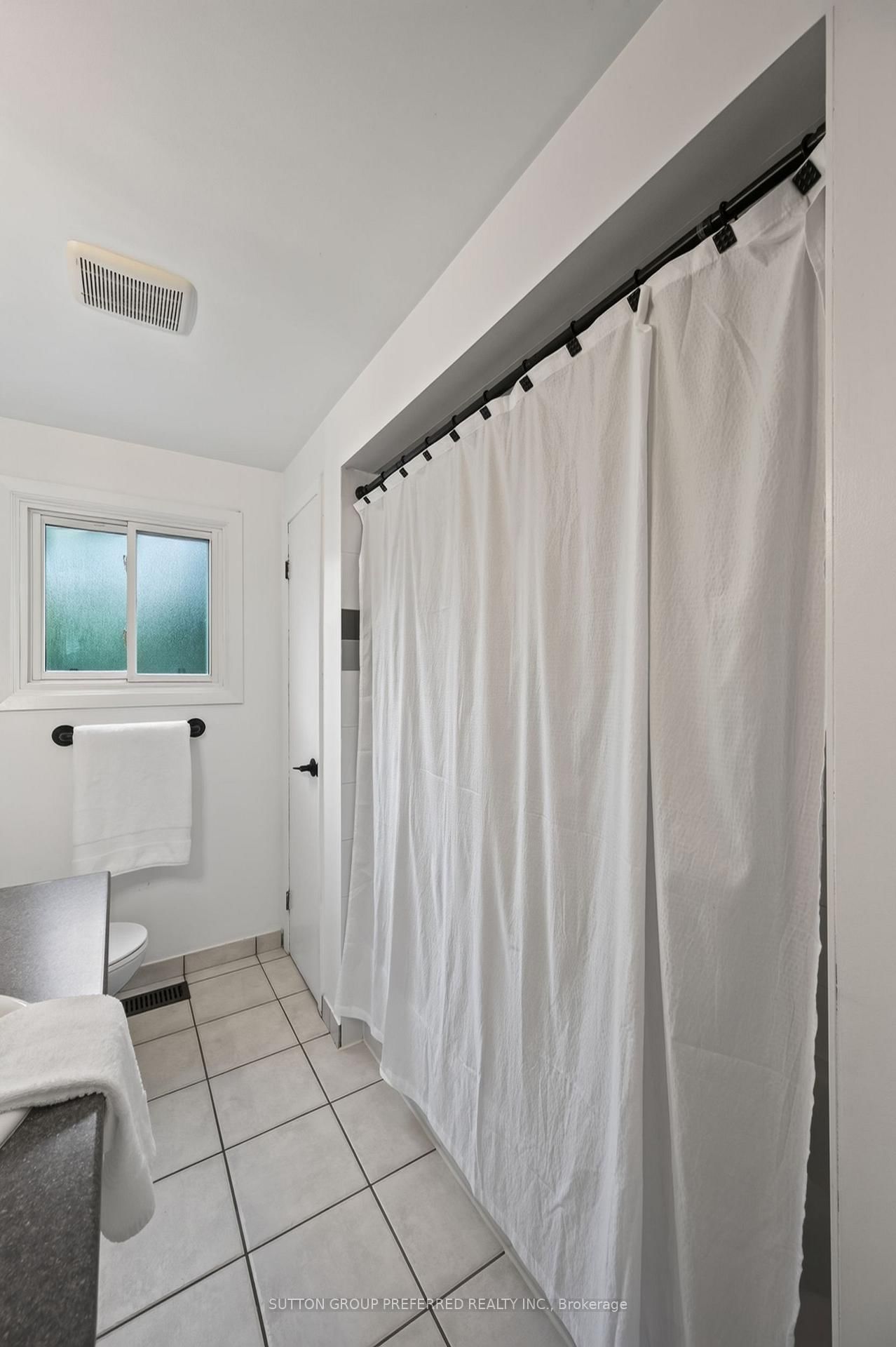 240 Byron Avenue • Thames Centre, ON photo 27