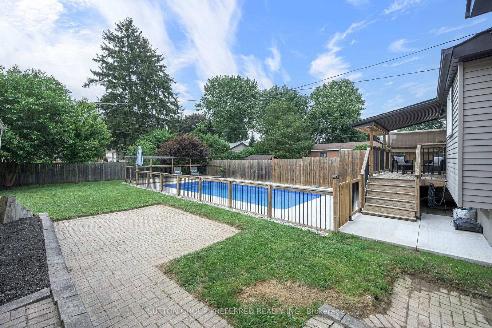 240 Byron Avenue • Thames Centre, ON photo 6