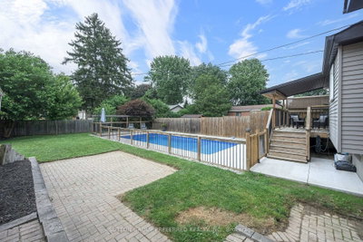 240 Byron Avenue • Thames Centre, ON photo 6
