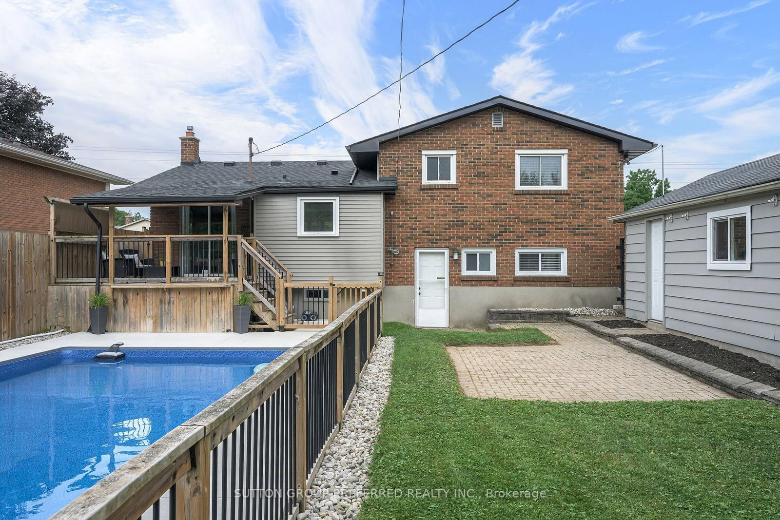 240 Byron Avenue • Thames Centre, ON photo 9