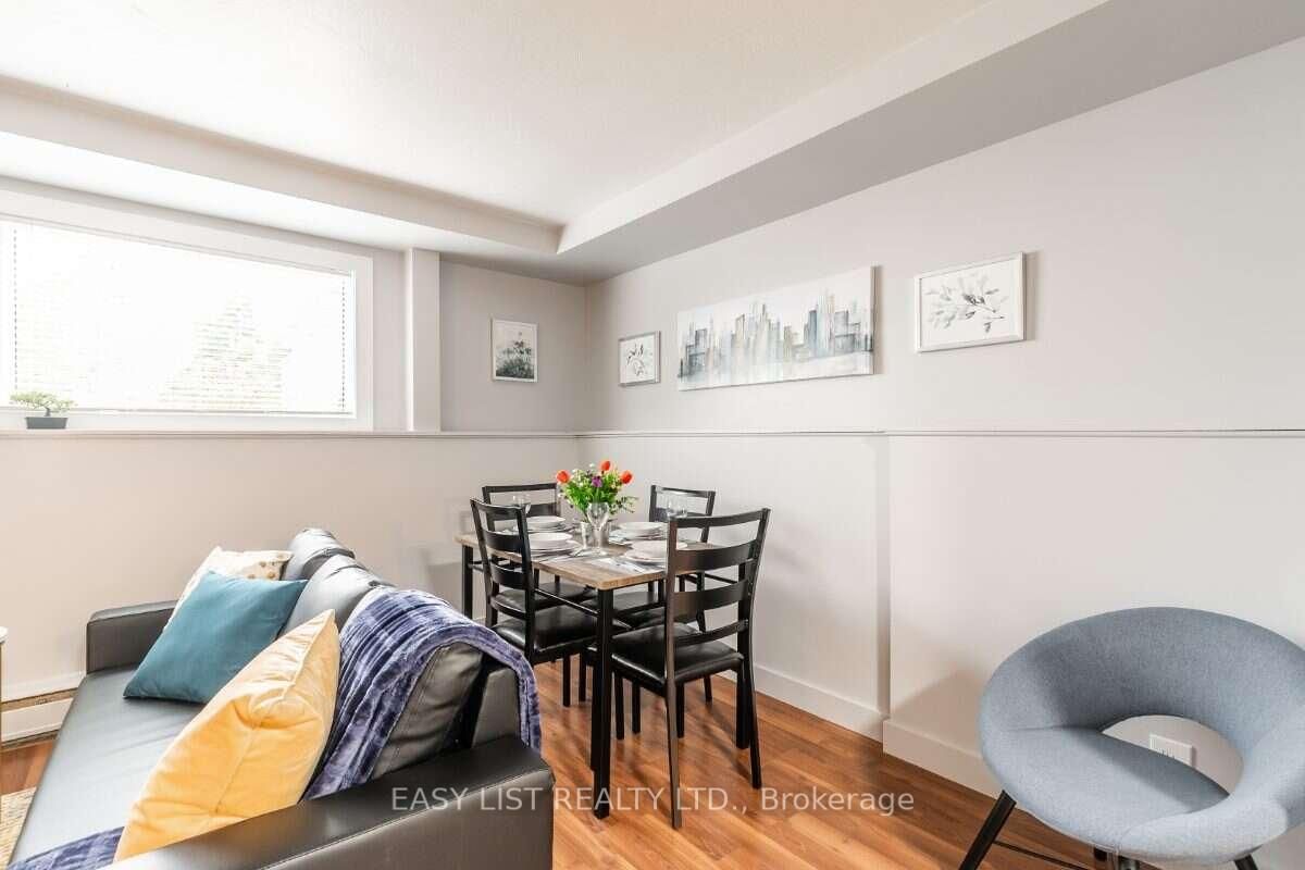 203 Marier Avenue • Ottawa, ON photo 9