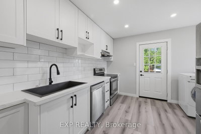 70 Mackay Avenue • London South, ON photo 9