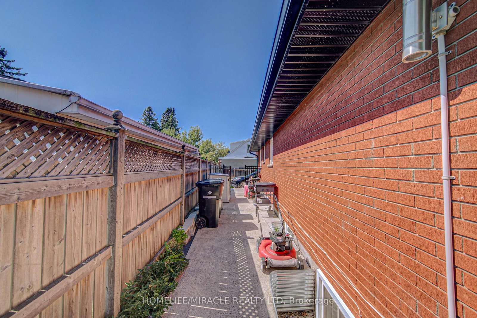161 Kipling Avenue • Kitchener, ON photo 39