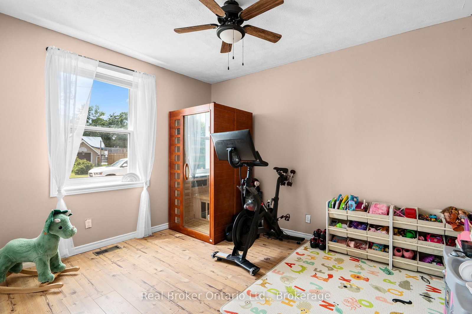 Listing Image 14