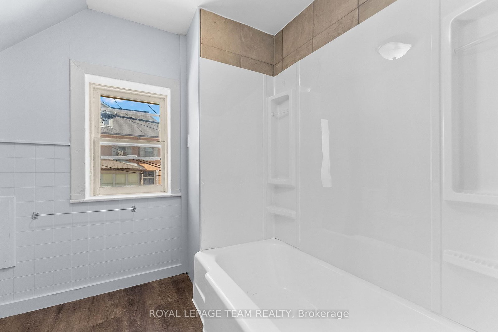 42 Bonnechere Street S • Renfrew, ON photo 15
