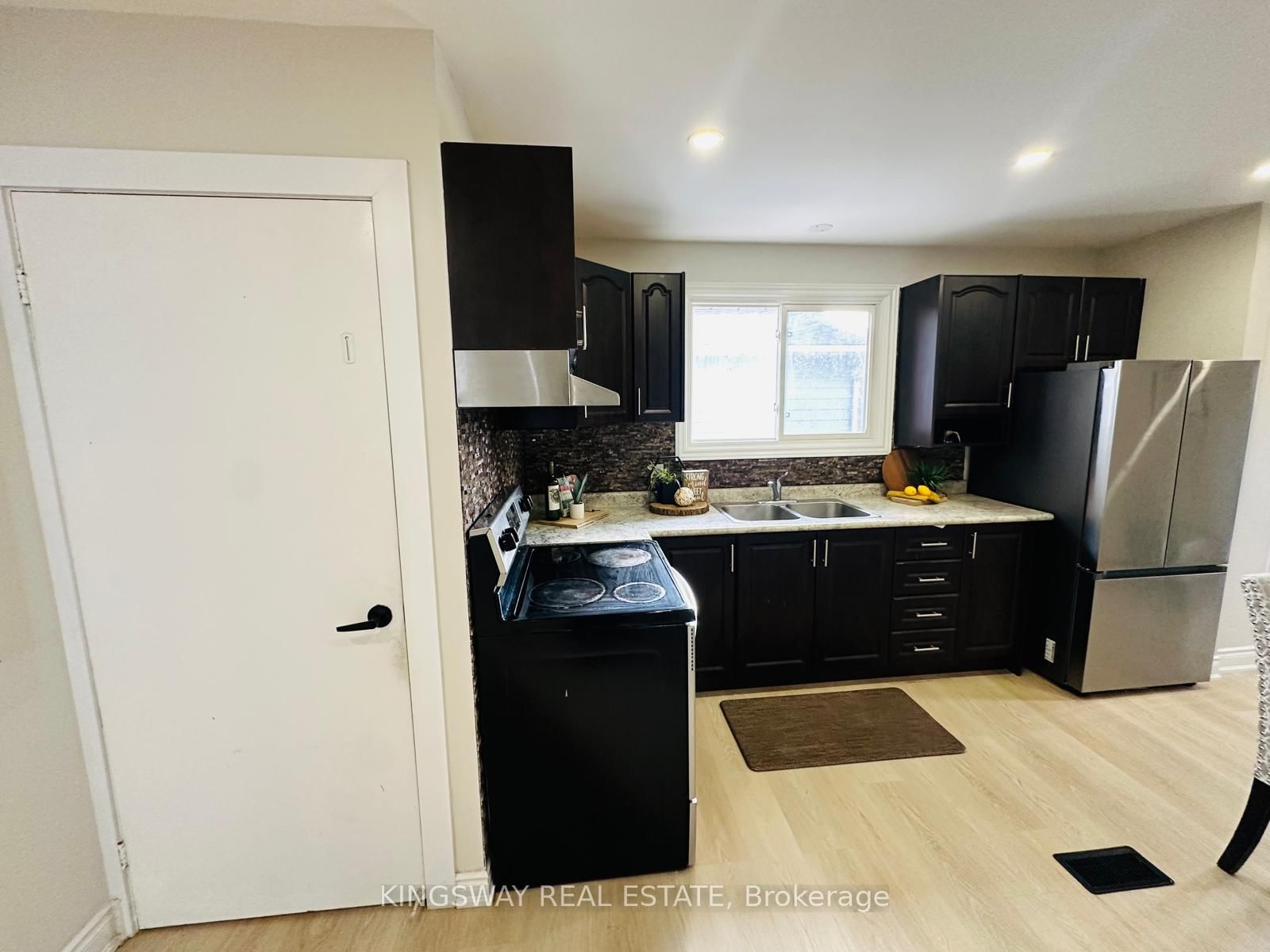 35 Silver Aspen Crescent • Kitchener, ON photo 15