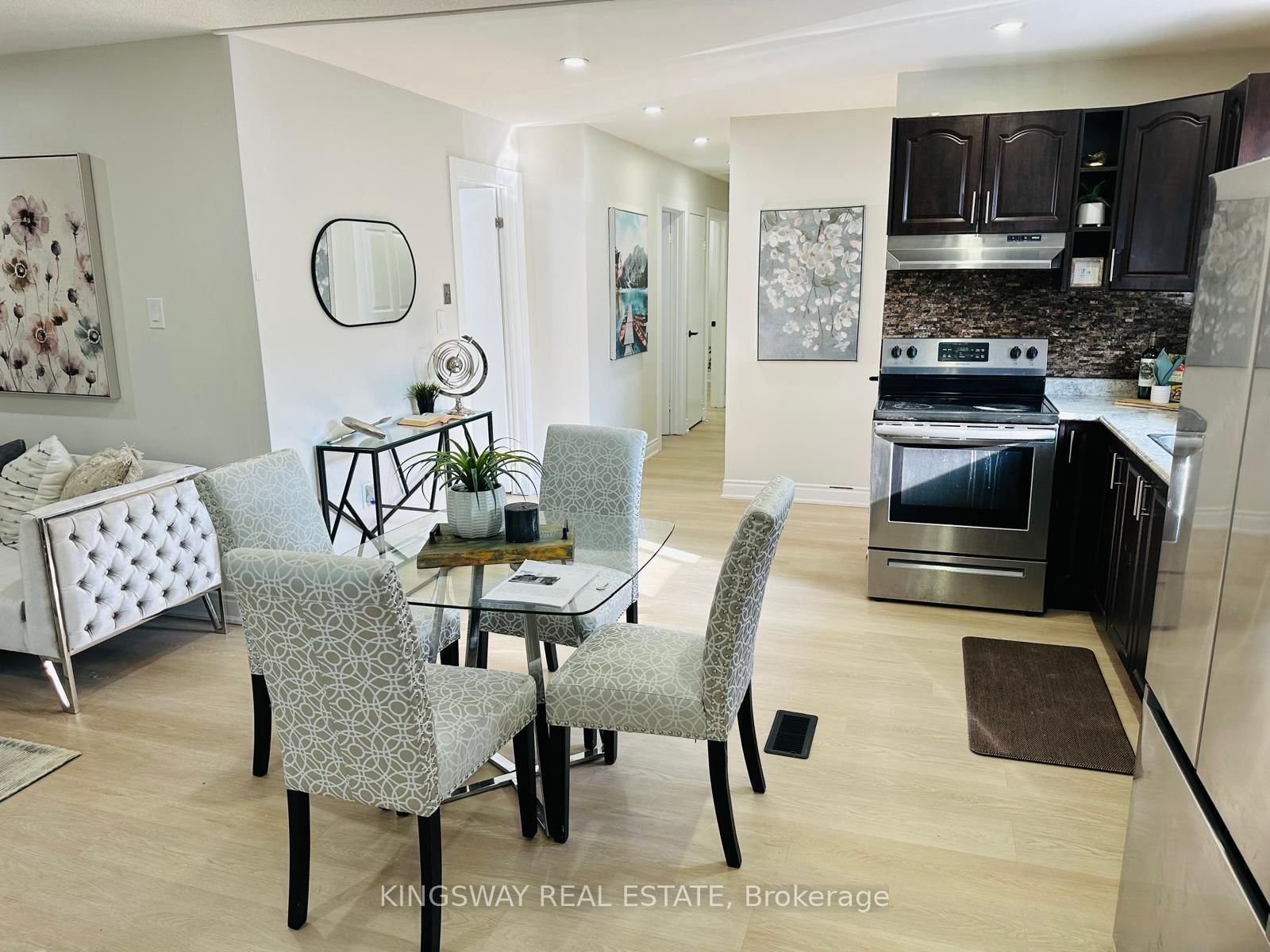 35 Silver Aspen Crescent • Kitchener, ON photo 9