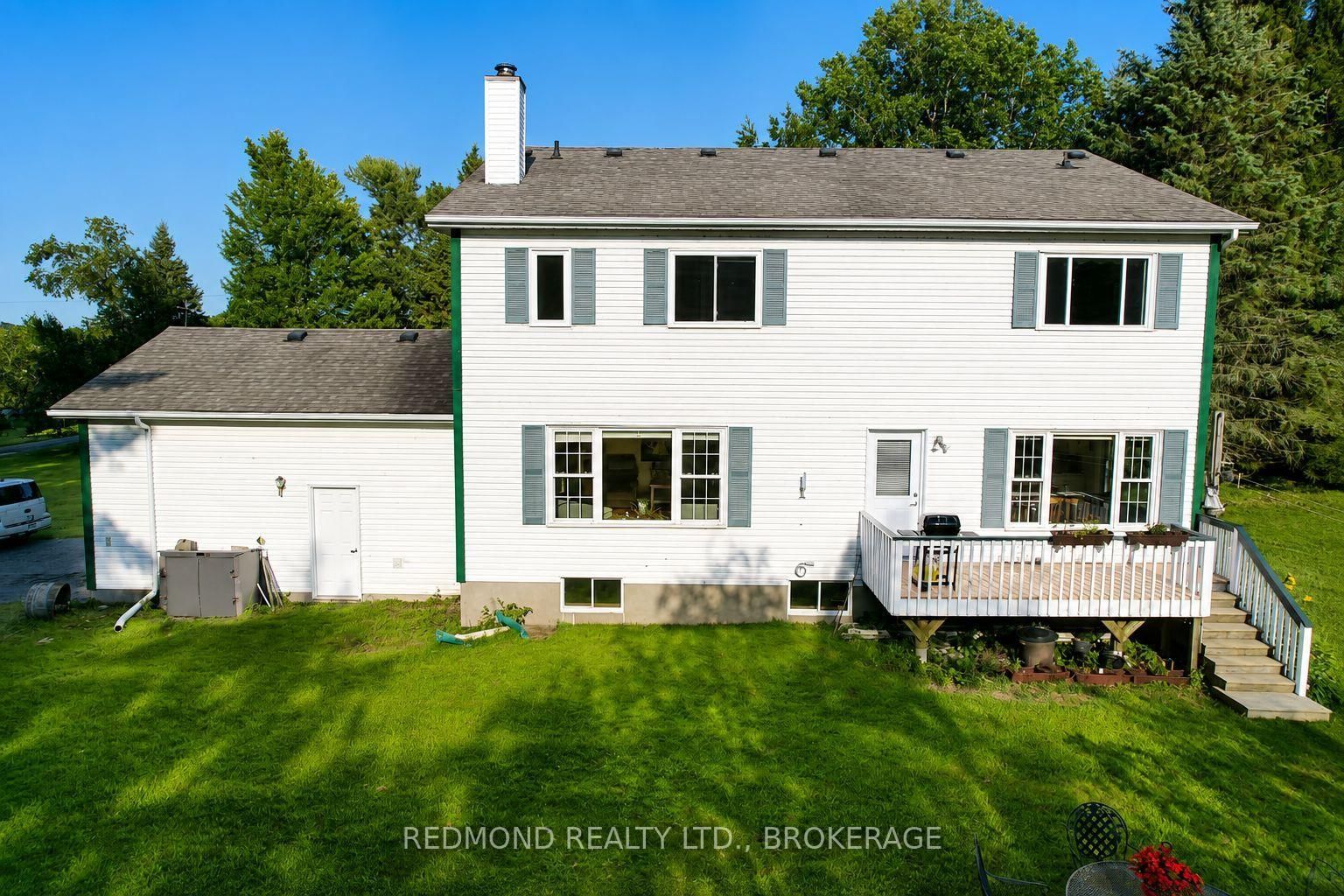 229 Howe Island Ferry Road • Gananoque, ON photo 4