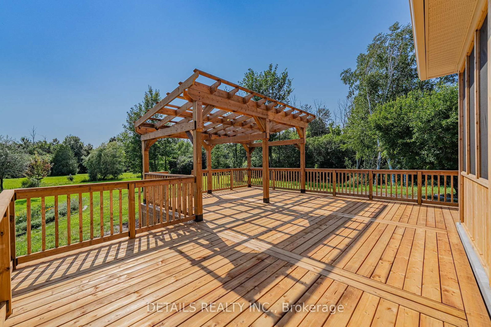 28 Ridingview Crescent • Ottawa, ON photo 45