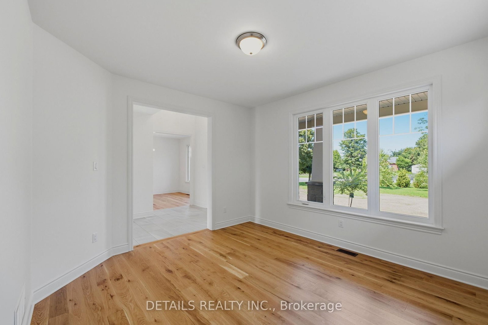 28 Ridingview Crescent • Ottawa, ON photo 8