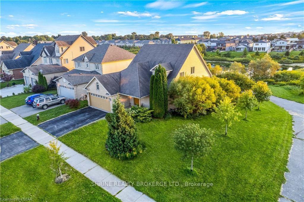 Upper - 1841 Foxwood Avenue, London North 4