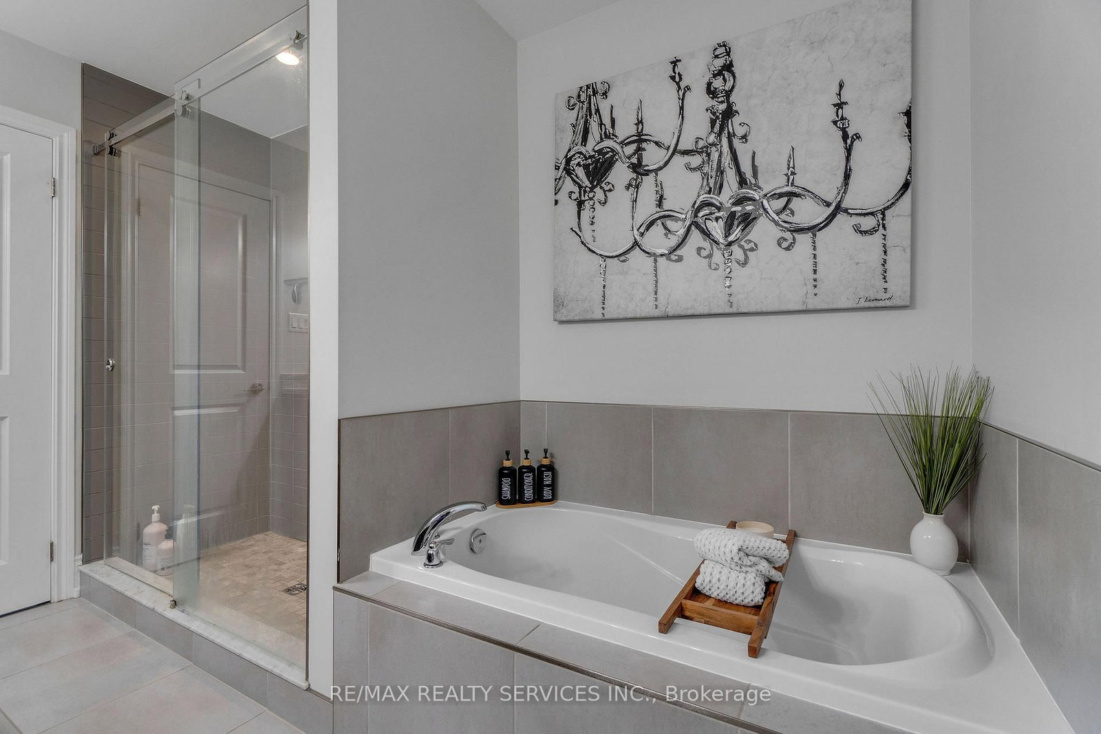 958 Beach Boulevard • Hamilton, ON photo 24