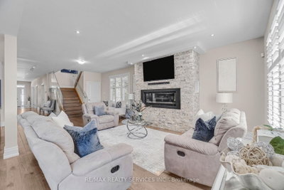 958 Beach Boulevard • Hamilton, ON photo 8