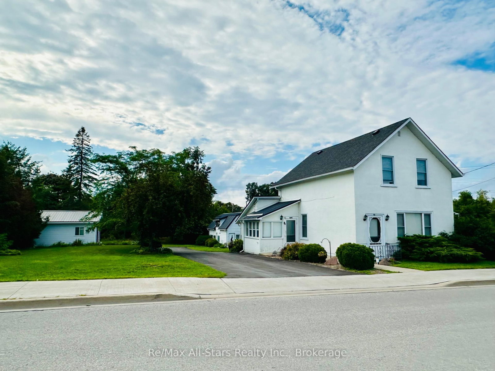 12 North Street • Kawartha Lakes, ON photo 37