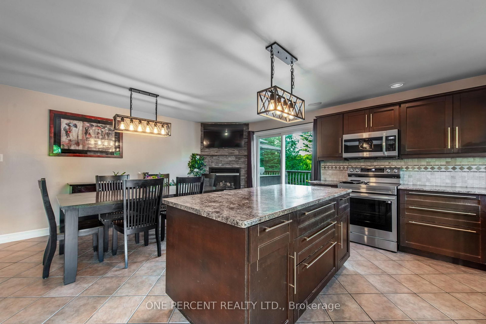 10 Campbell Drive • Mono, ON photo 11