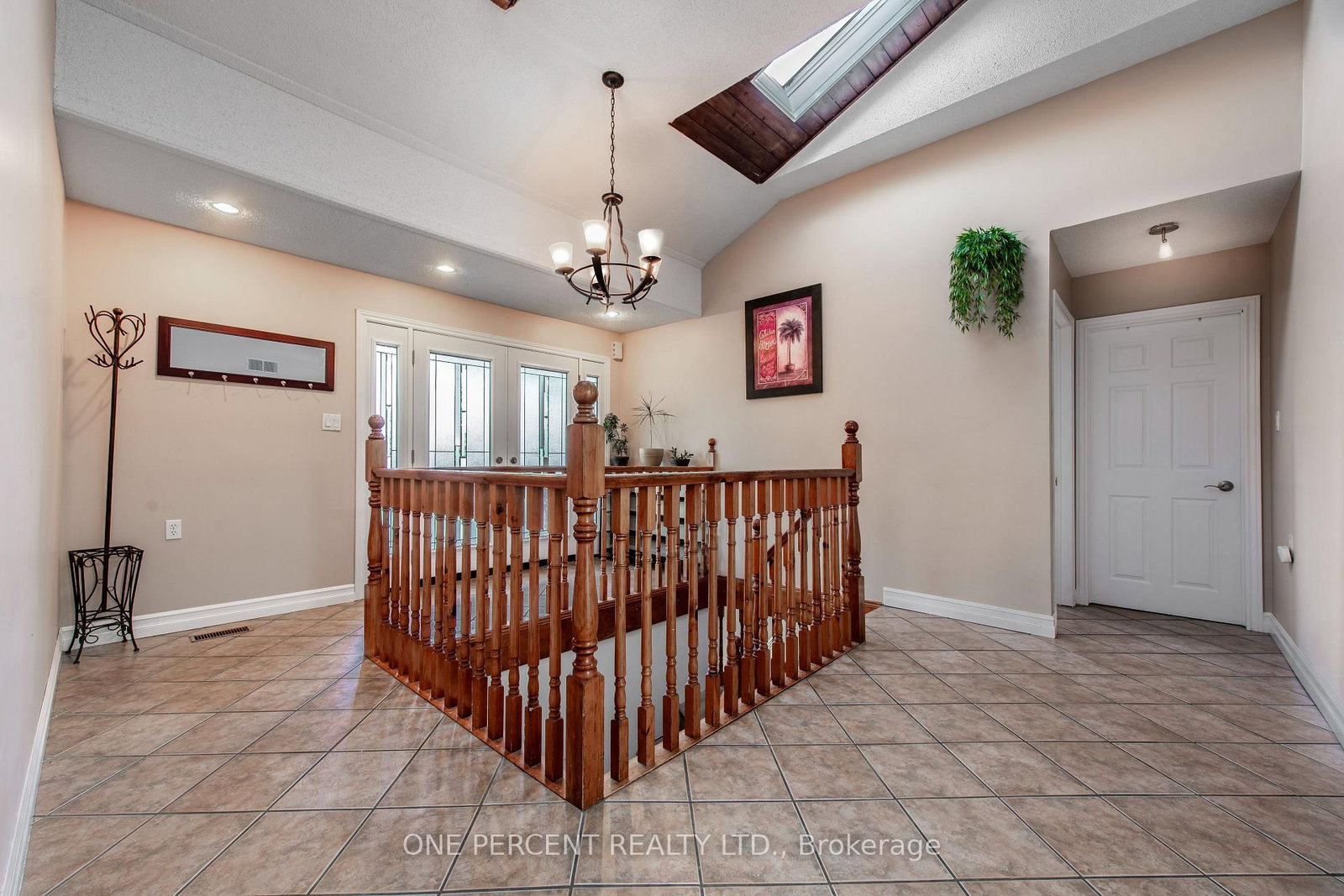 10 Campbell Drive • Mono, ON photo 4