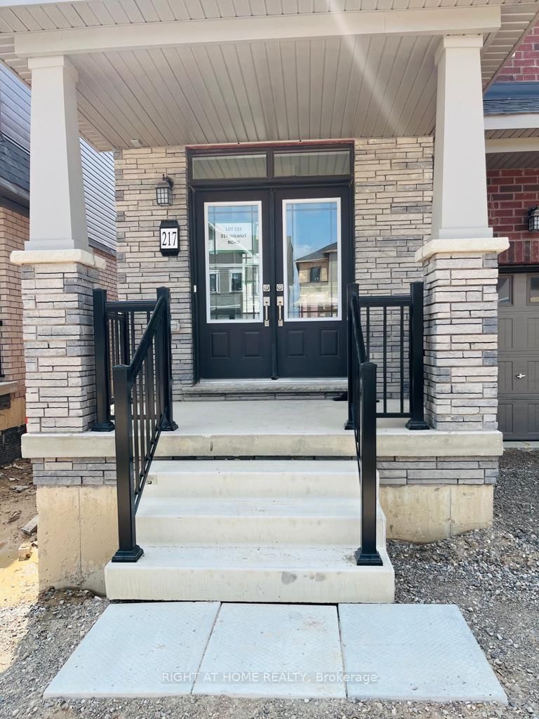 217 Wilmot Road E
