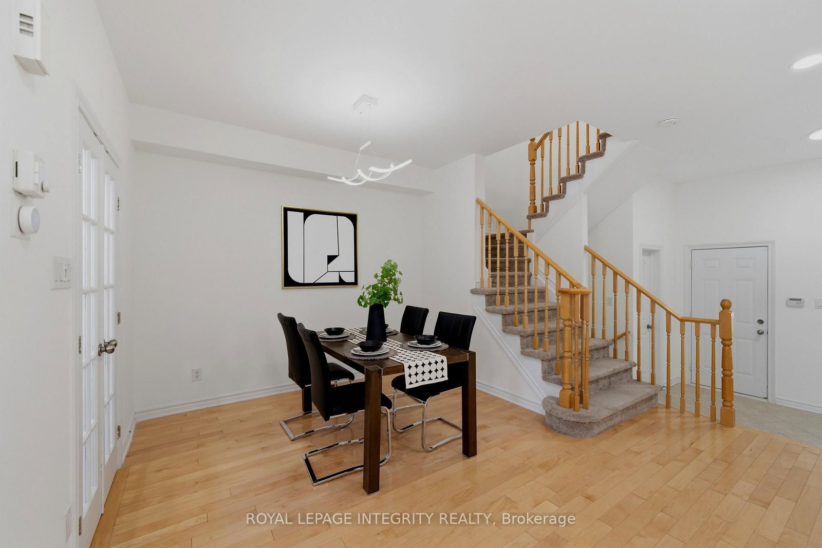 531 REMNOR Avenue • Ottawa, ON photo 12