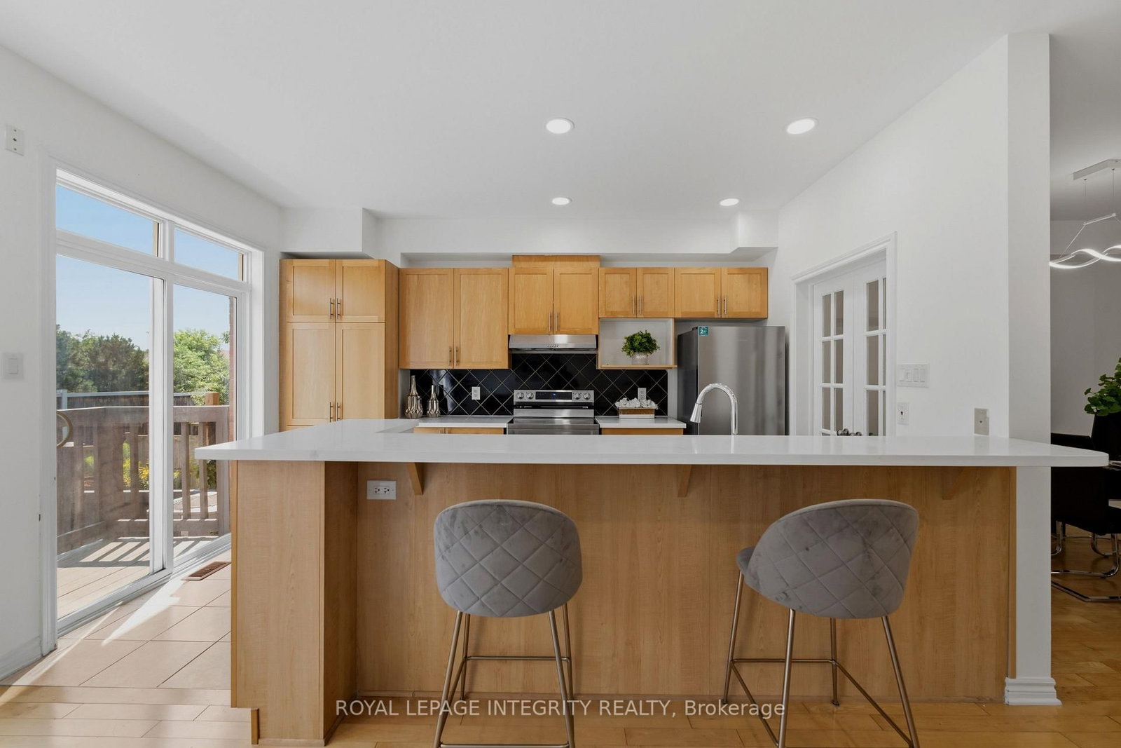 531 REMNOR Avenue • Ottawa, ON photo 14
