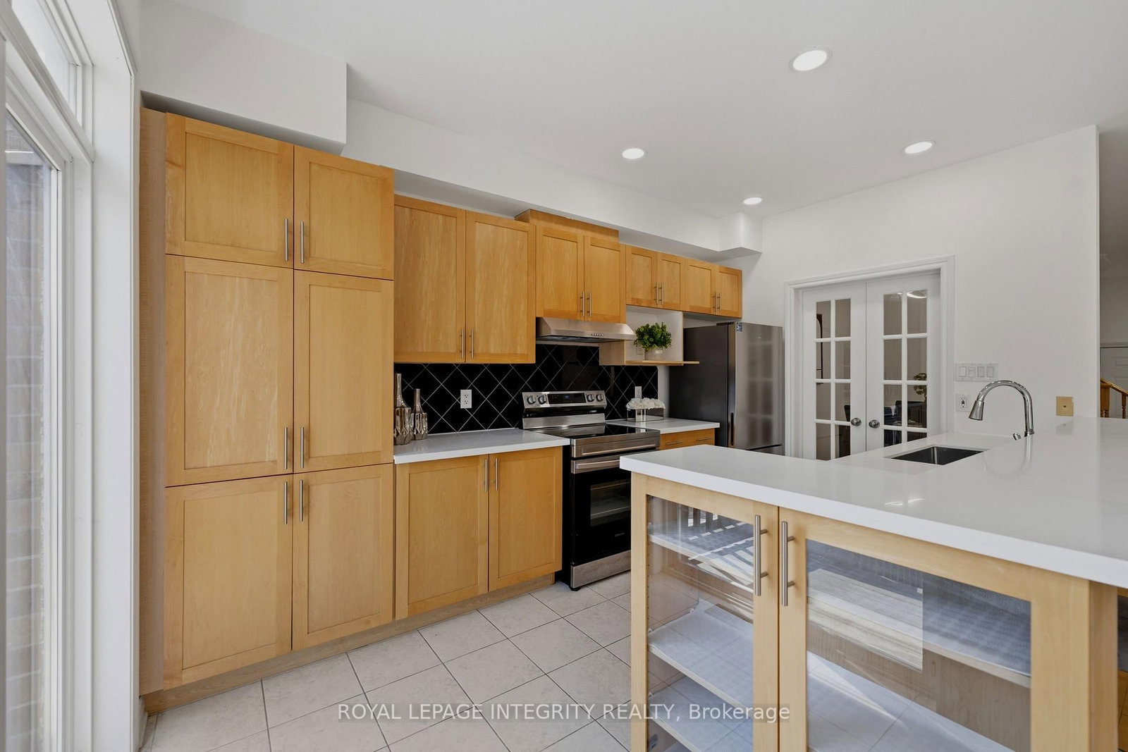 531 REMNOR Avenue • Ottawa, ON photo 15