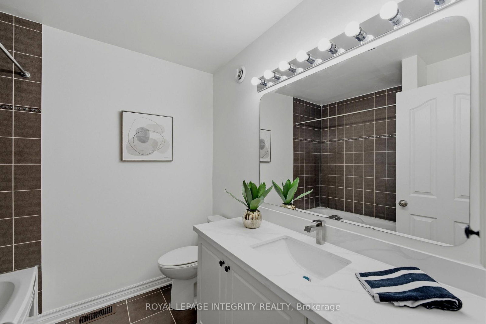 531 REMNOR Avenue • Ottawa, ON photo 26