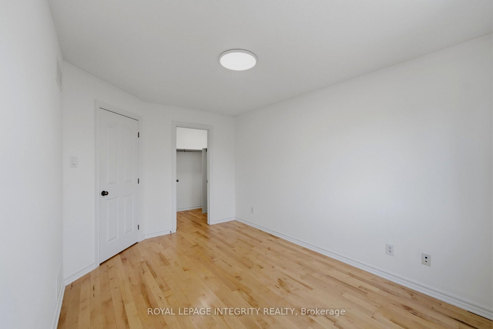 531 REMNOR Avenue • Ottawa, ON photo 28