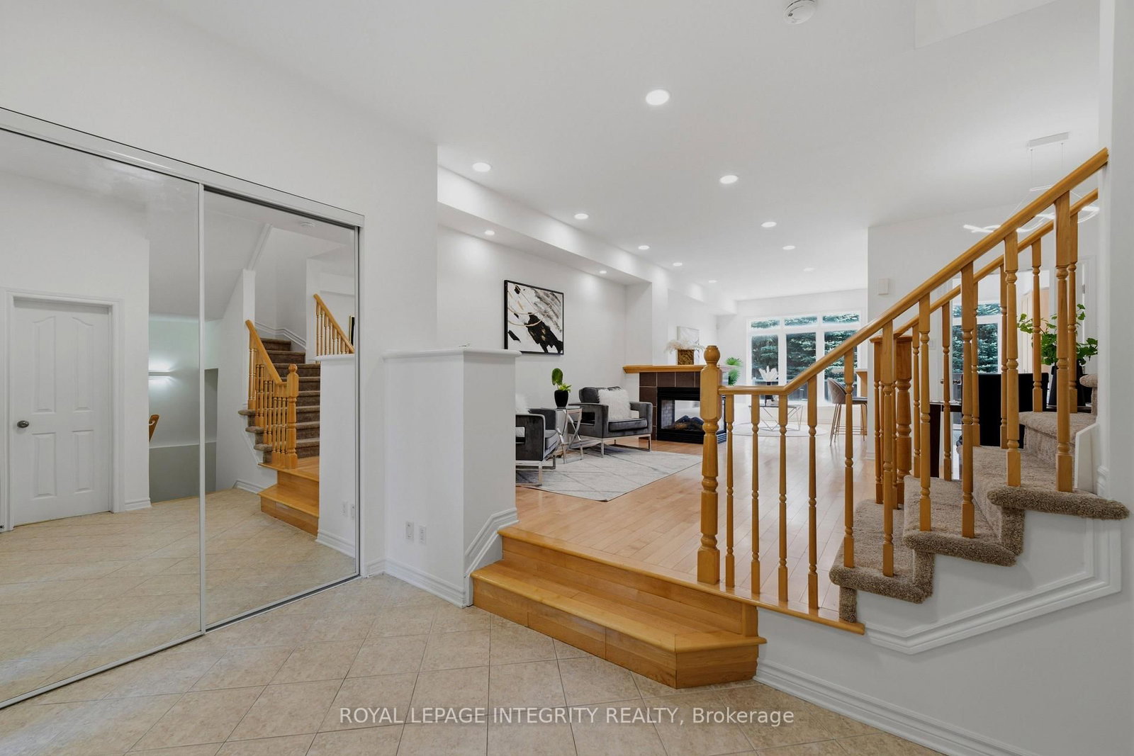 531 REMNOR Avenue • Ottawa, ON photo 6