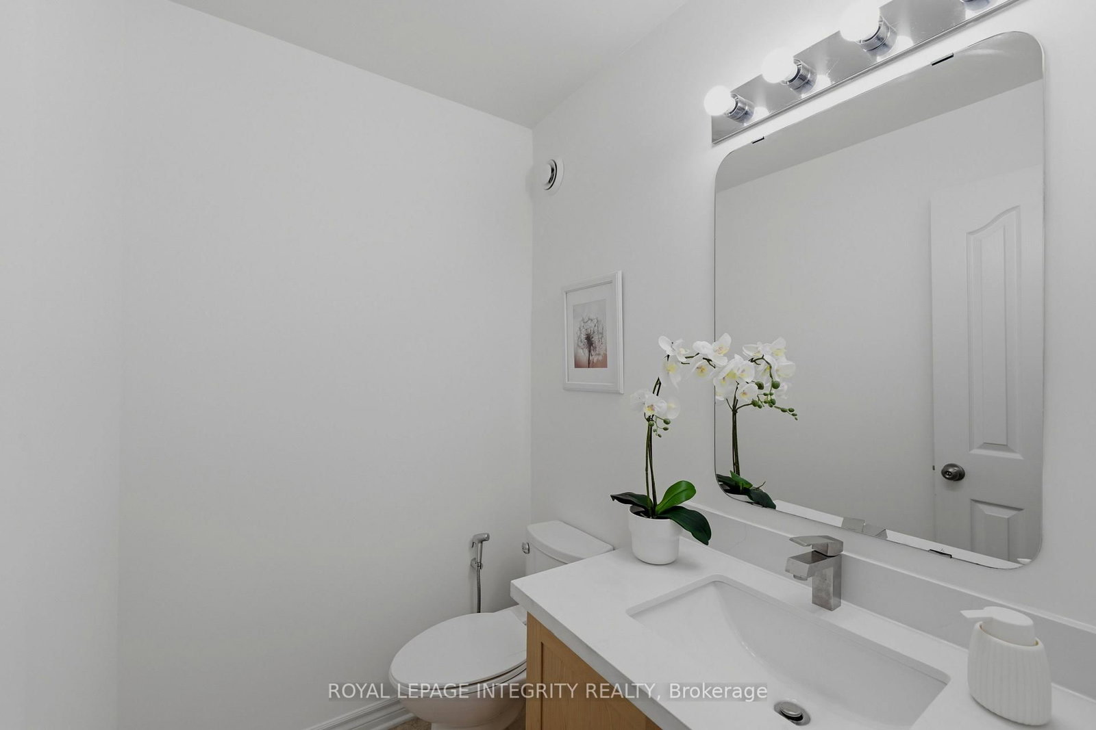 531 REMNOR Avenue • Ottawa, ON photo 7