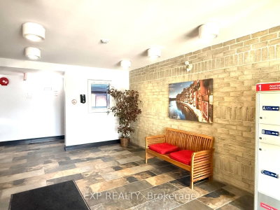 739 Deveron Crescent • #210 • London South, ON photo 4