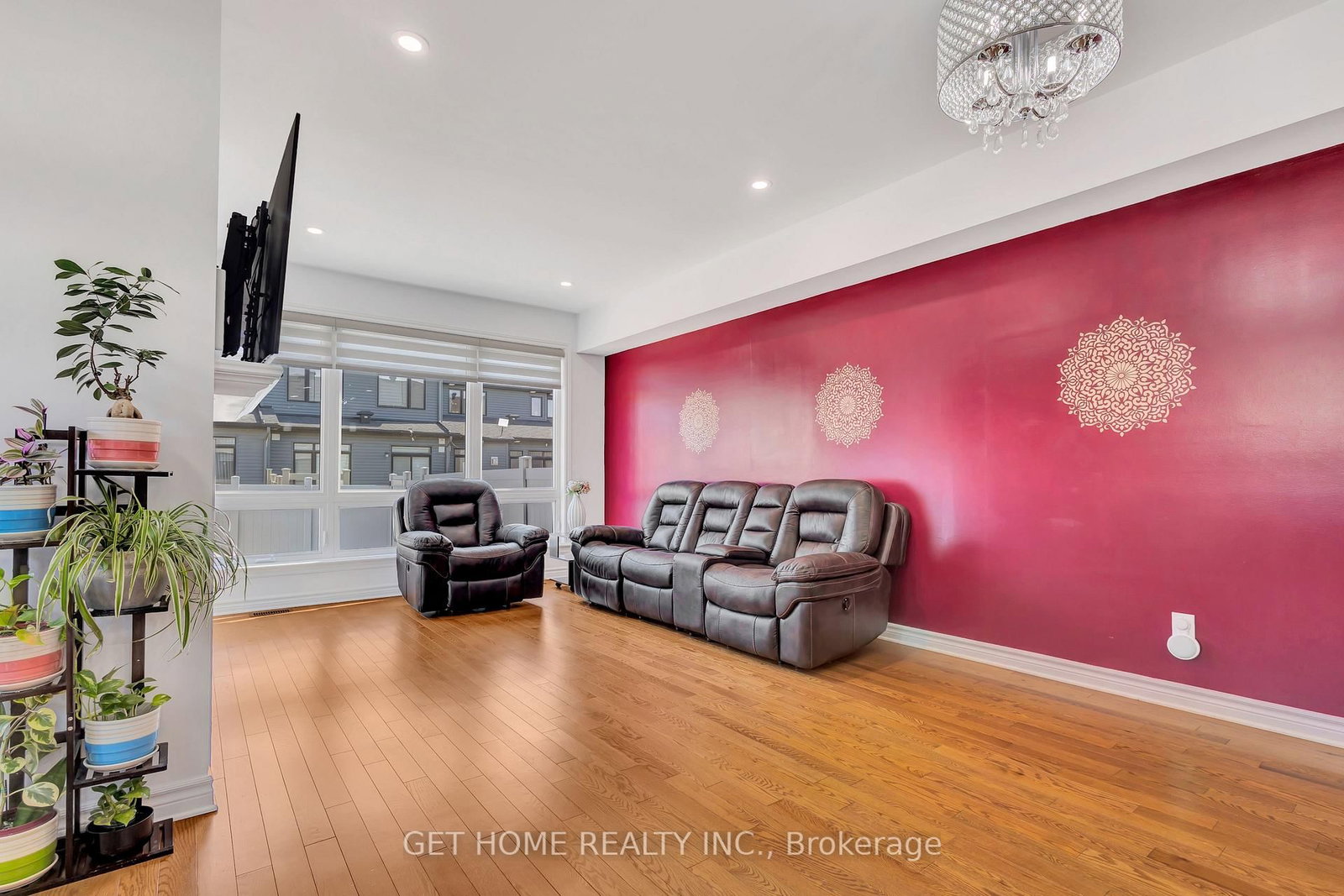 39 Hermes Avenue • Ottawa, ON photo 10