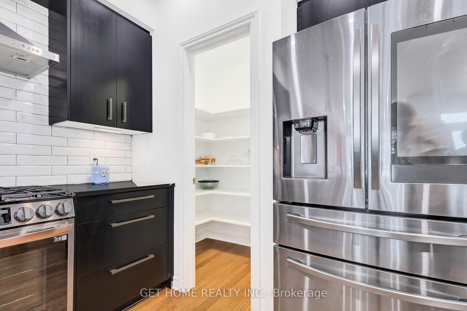 39 Hermes Avenue • Ottawa, ON photo 17