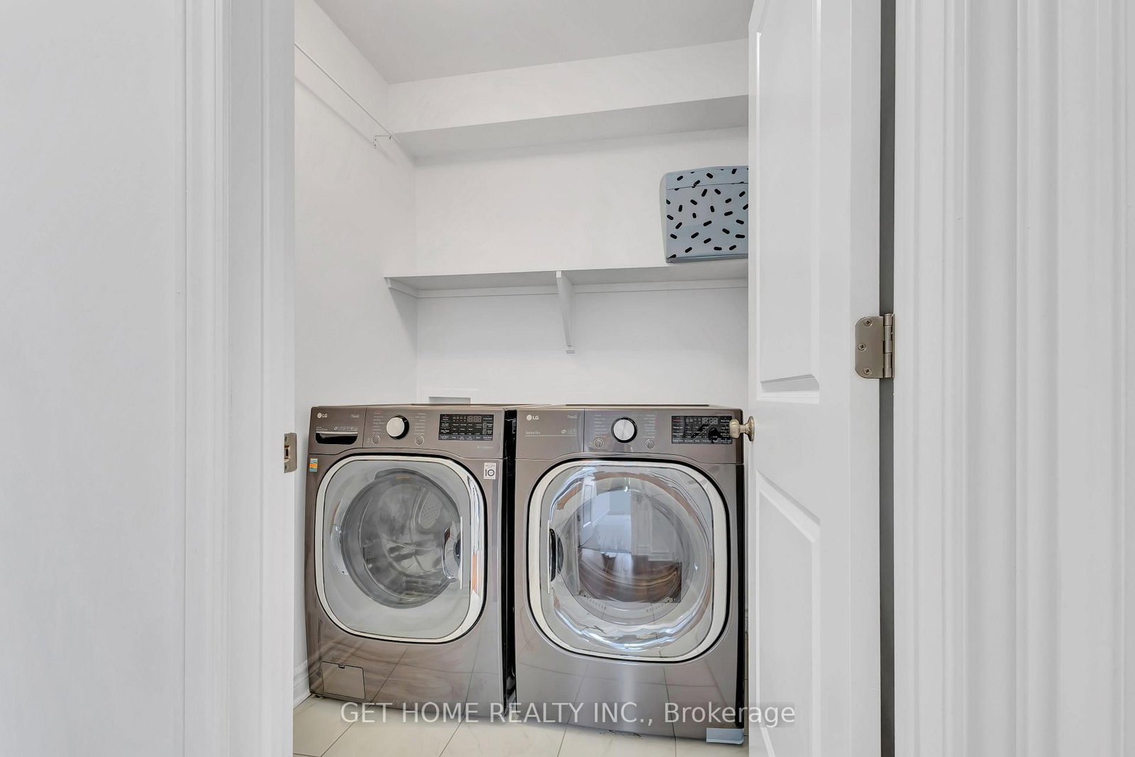 39 Hermes Avenue • Ottawa, ON photo 27