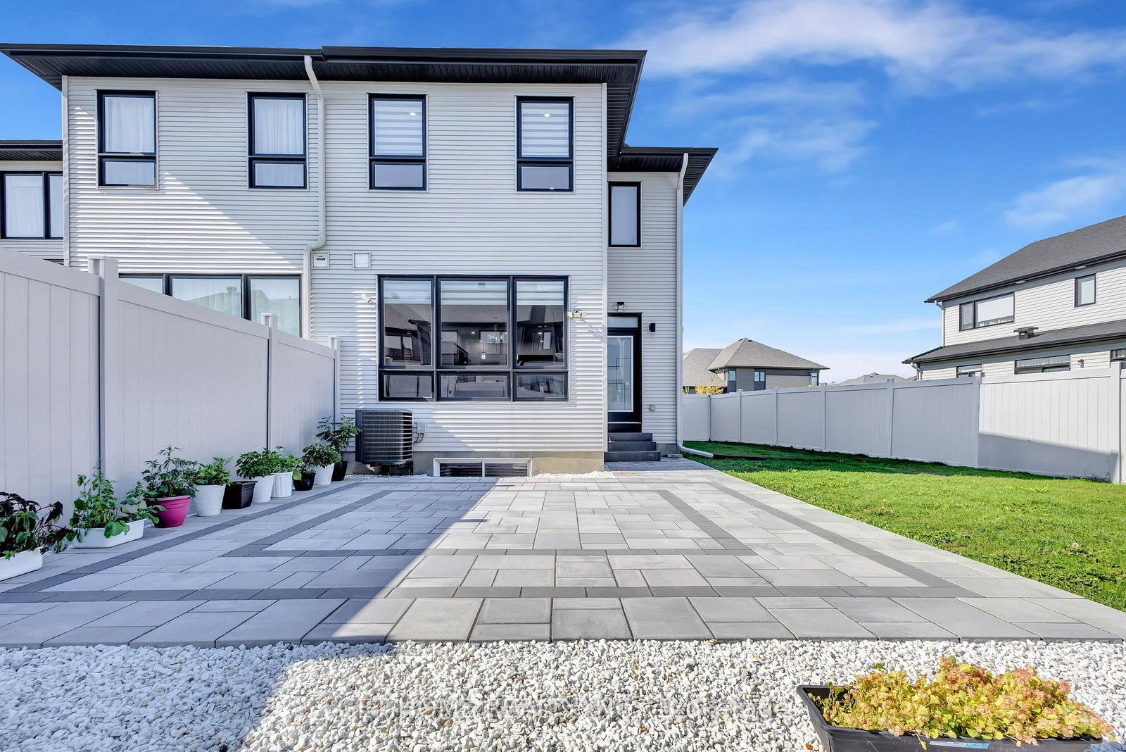 39 Hermes Avenue • Ottawa, ON photo 36