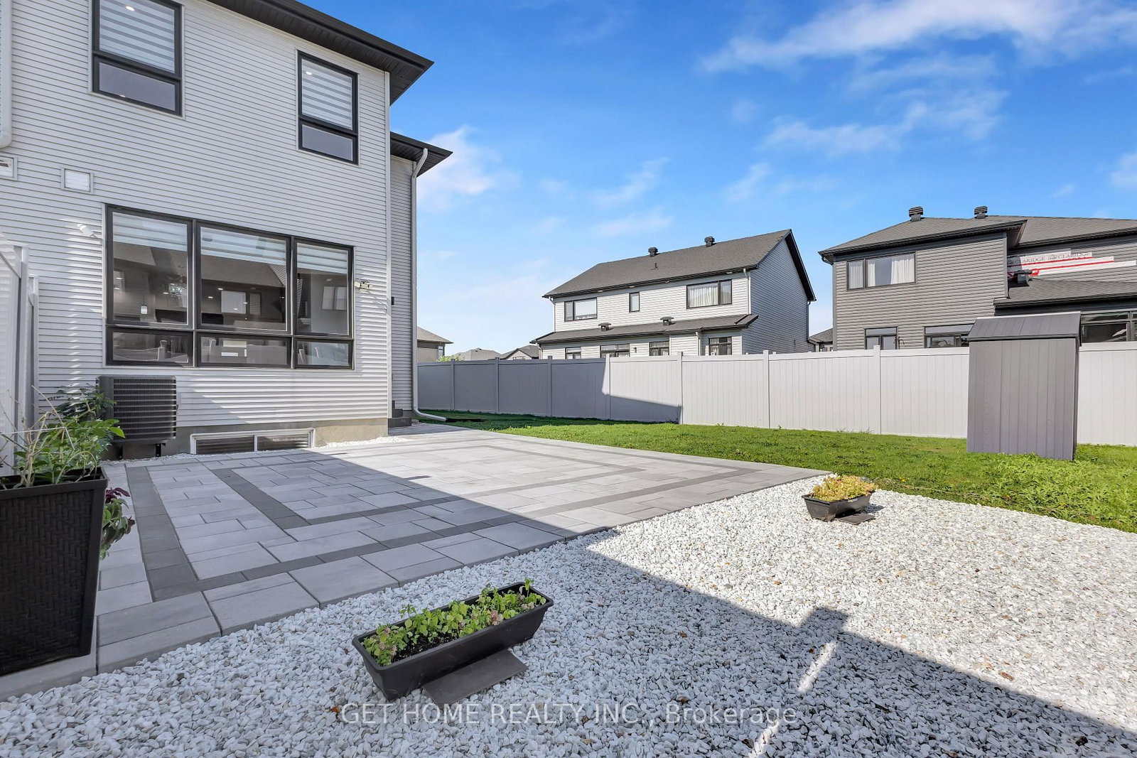 39 Hermes Avenue • Ottawa, ON photo 38